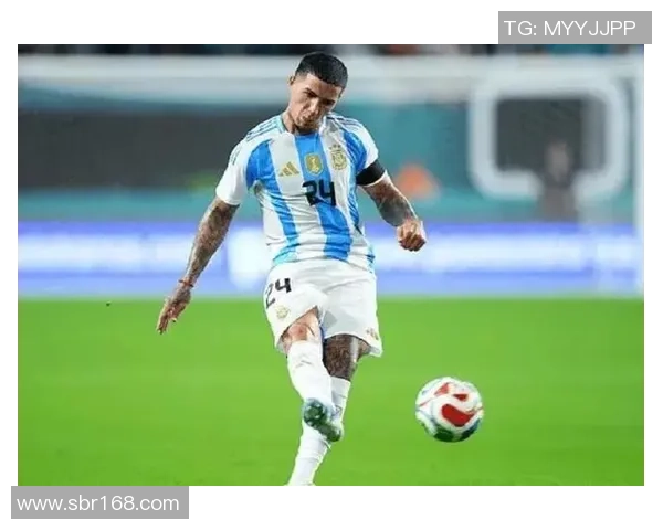 从未遭遇伤病困扰的足球巨星传奇与职业生涯的完美诠释